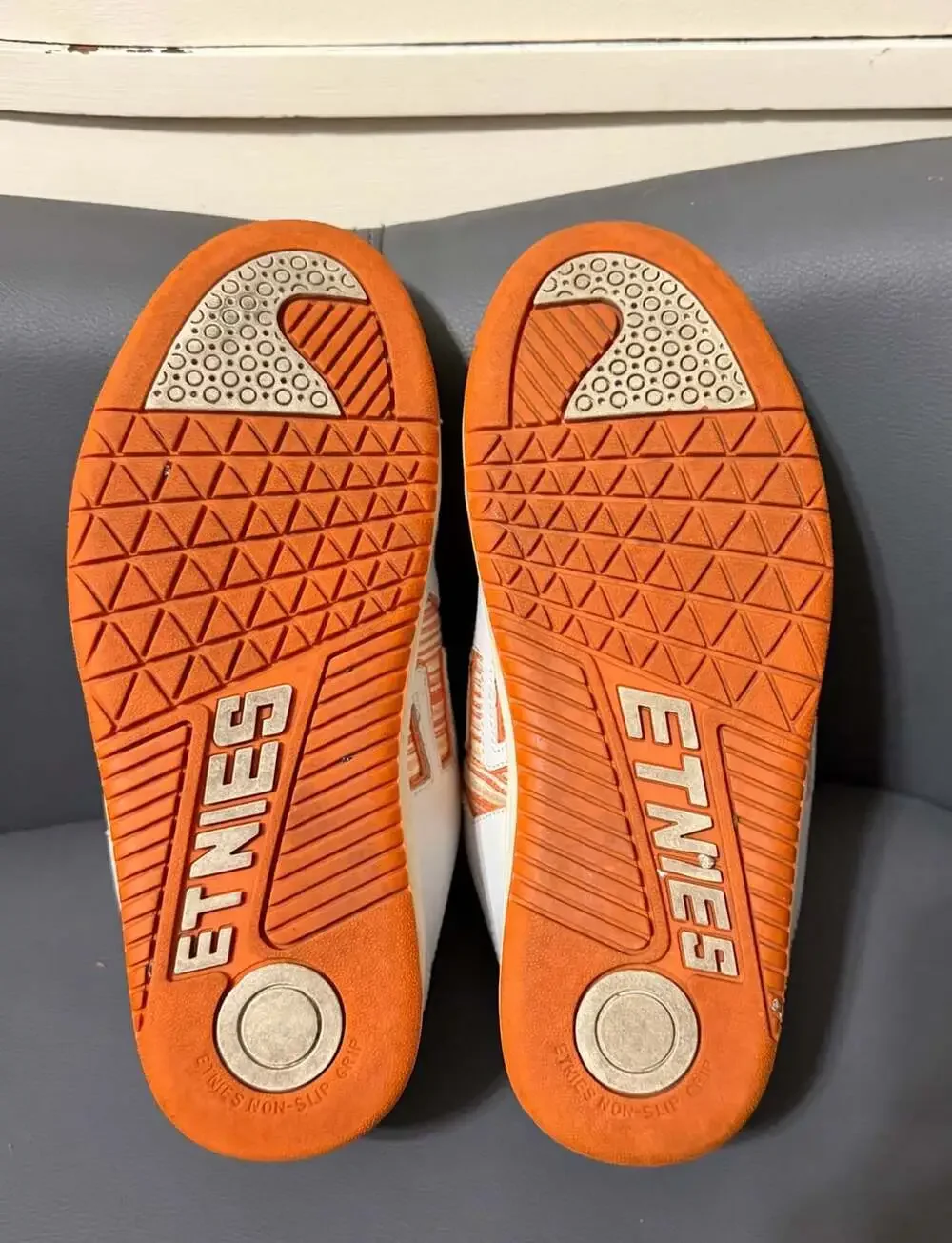 Vintage Y2K Chunky Etnies Patsy W’s Size 8.5 White Orange Skate Shoes Retro
